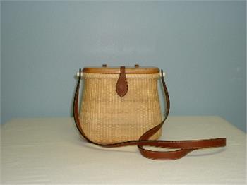 Creel Purse - Shoulder Bag with Wooden Top